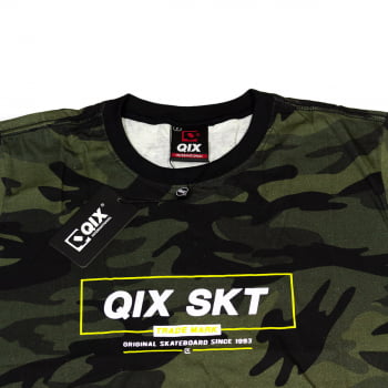 Camiseta Print Qix Neon Logo Camuflada